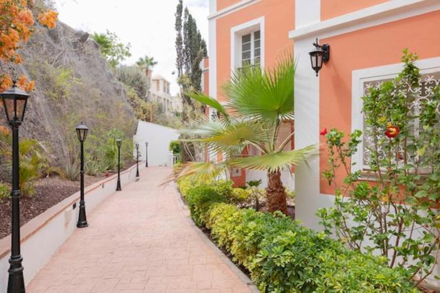 אדחה Apartamento Sara En El Veril Del Duque - Sara Vacation מראה חיצוני תמונה